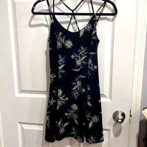 Beautiful Aéropostale Flowery Black Dress